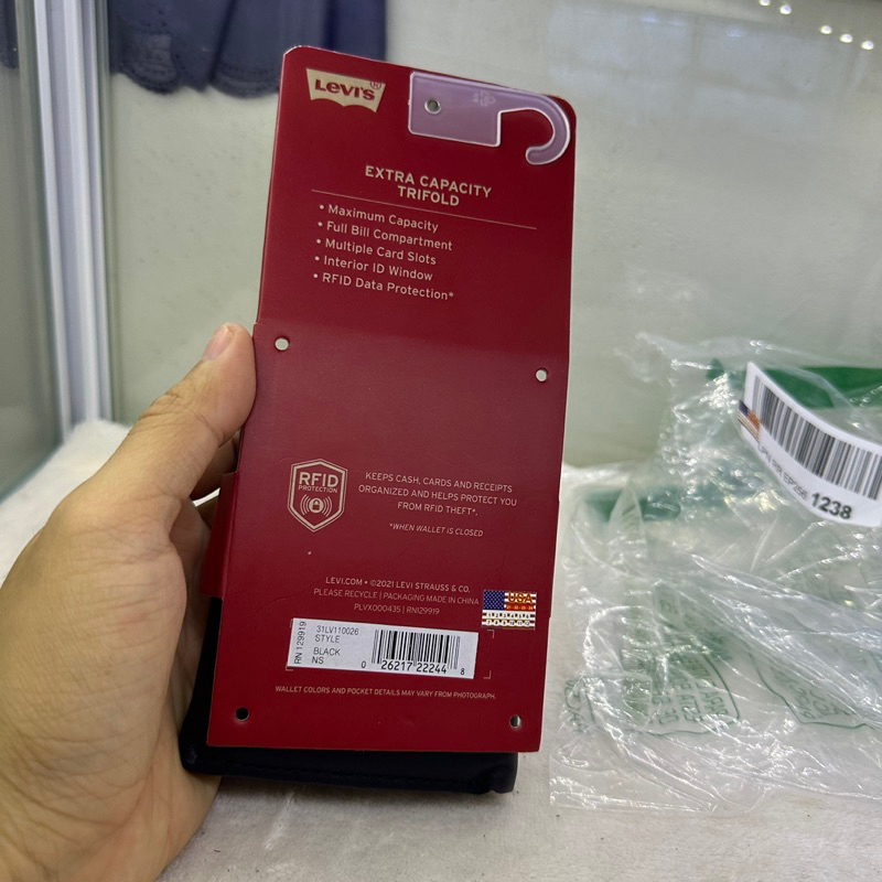 Ví đứng da nam gập 3 Levi’s chính hãng nhập Mỹ