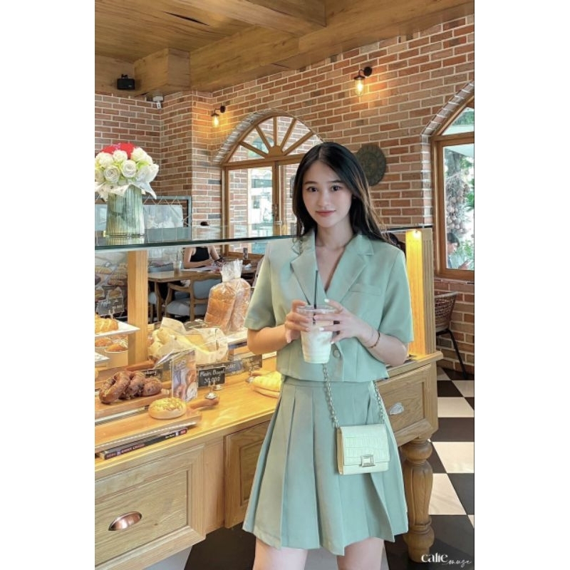Set áo vest khoét lưng mix chân váy xếp li xanh style Hàn Quốc trẻ trung sang chảnh - Có buôn sỉ -SP 3398