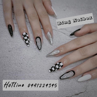 Nailbox thiết kế móng úp móng giả cá tính