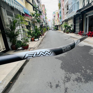 Ghi đông FUNN FULL ON 31.8mm- Rise 15mm