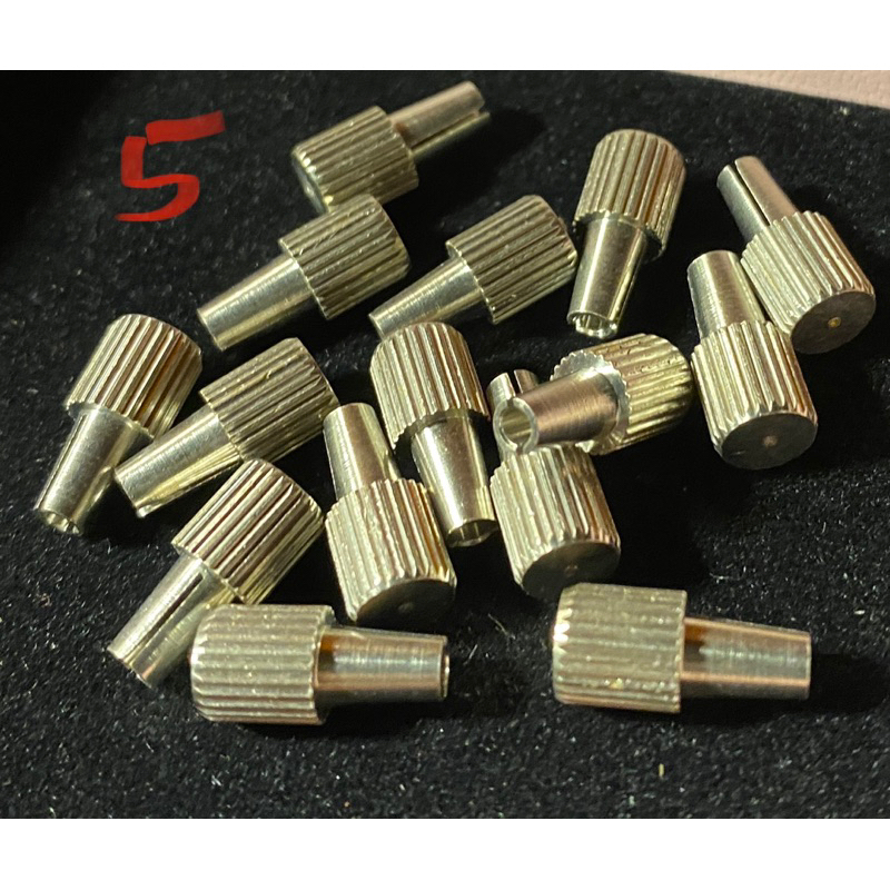 Núm đồng hồ báo thức