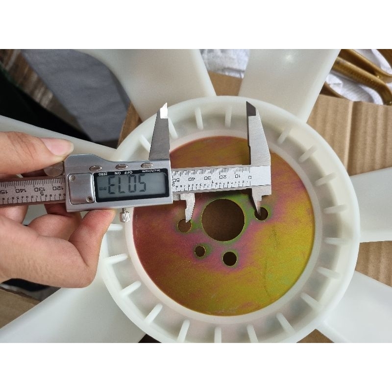 Cánh quạt hút động cơ 7 cánh/ 10 cánh | 15461-74110