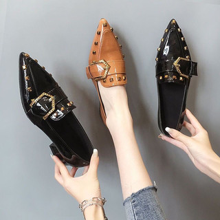 Giày nữ - Giày Oxford da bóng mũi nhọn cài quai viền đinh giả cao cấp (size hơi to nên đi lùi 1 size)