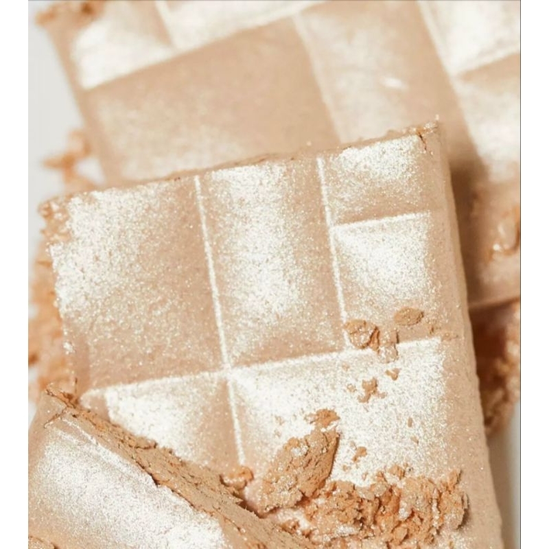 Phấn Highlight Bobbi Brown màu Quartz Glowy