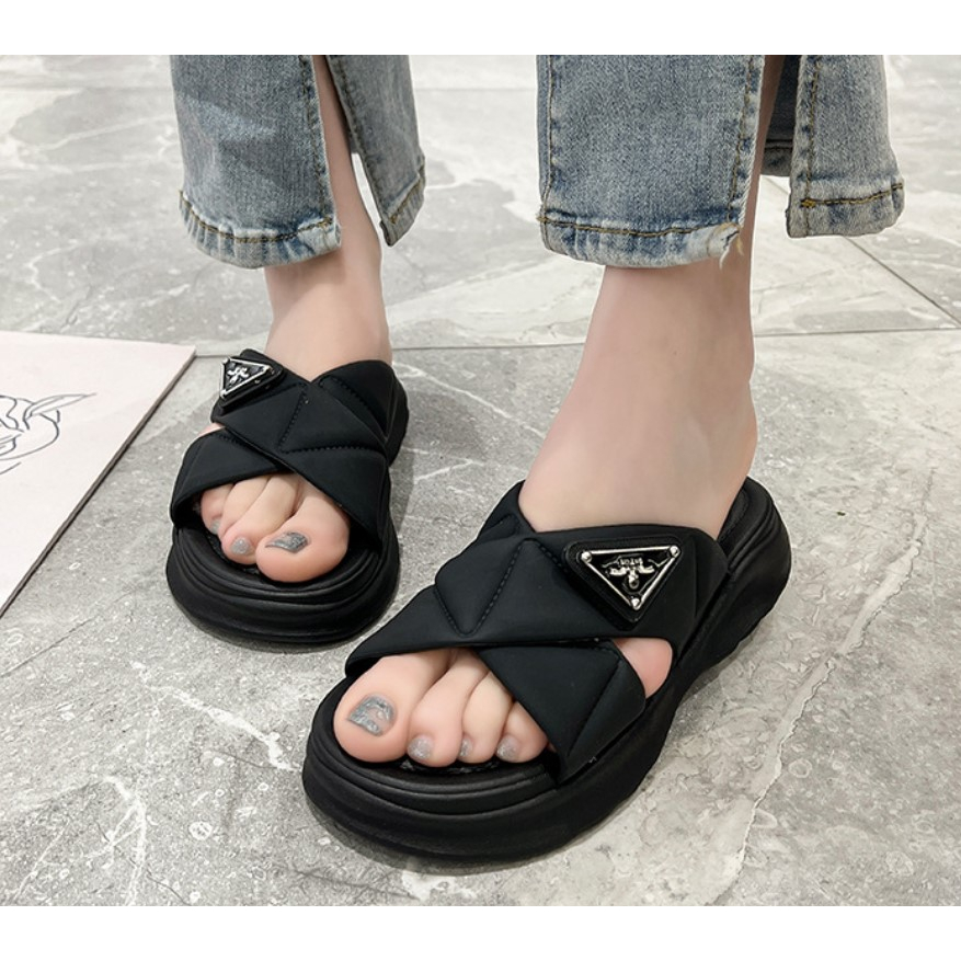 Dép nữ thời trang quai chéo, dép đế cao màu sắc trẻ trung kiểu dáng trend mới
