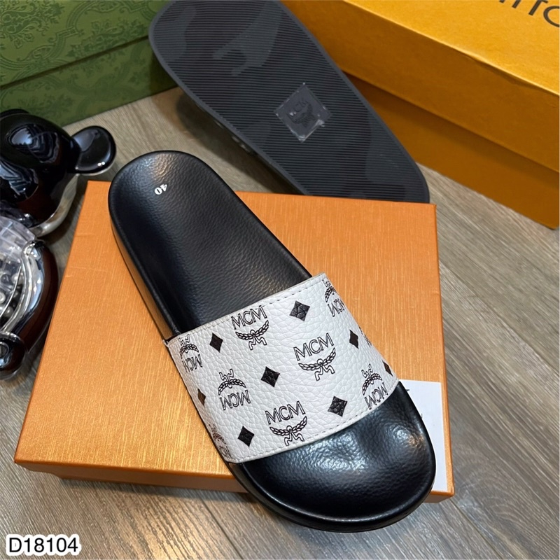 Dép lê nam quai ngang in hình MCM - Dép nam quai da chất Cò Vạc