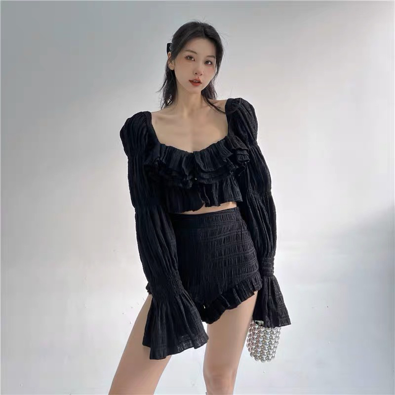 set áo crop bèo tay loe + quần ngắn