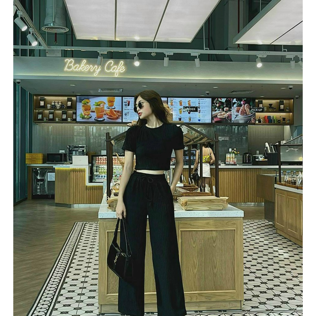 Sét bộ nữ thời trang mặc đi chơi chất thun xốp y mẫu áo cổ tròn tay ngắn mix quần dài ống suông lưng cạp chun mát mẻ