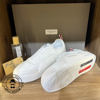 Giày Low Top Sneakers  Màu Trắng