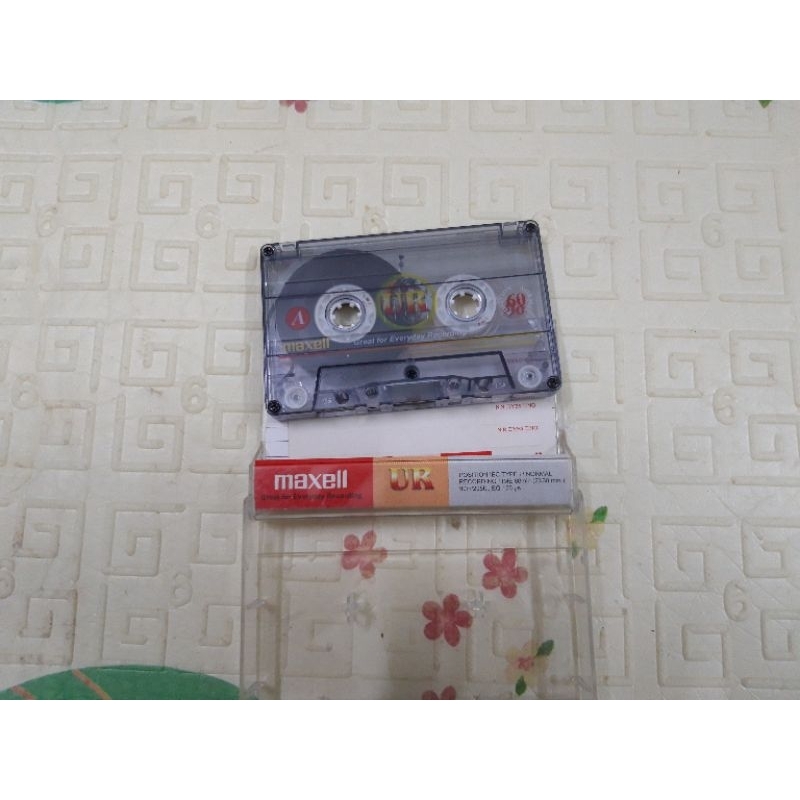 Băng cassette trắng