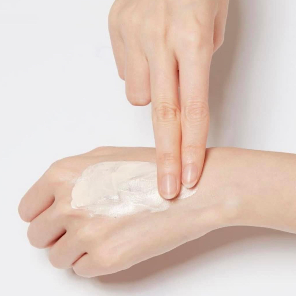 Kem Dưỡng Trắng Da Nâng Tone AHC Tone Up Cream Mẫu Mới 2020