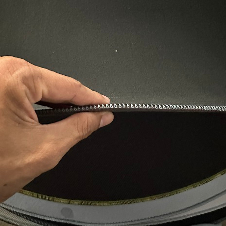 Thảm lót bội gà THAKE kích thước 1m1, giao màu ngẫu nhiên