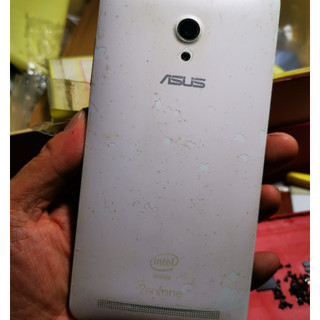 Điện thoai Asus Zenfone 6