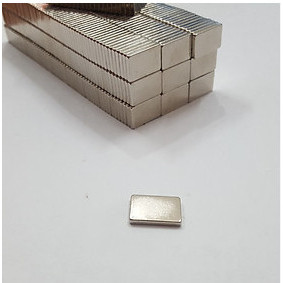 NAM CHÂM VIÊN ĐẤT HIẾM HÌNH CHỮ NHẬT 15x10x2mm, lực hút mạnh