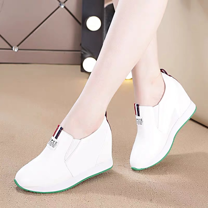 Giày thể thao đế độn 7cm