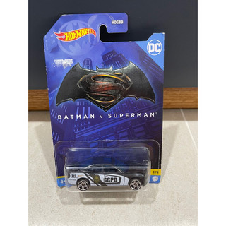 Xe mô hình đồ chơi hotwheels cơ bản 1:64 - batman - '11 dodge charger rt