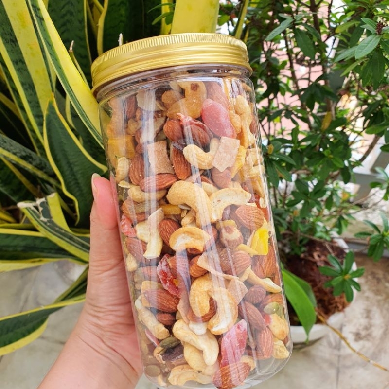 Granola hạt mix không đường phù hợp ăn kiêng và ăn chay