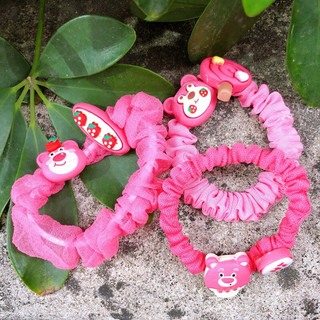 Cột tóc gấu dâu lotso