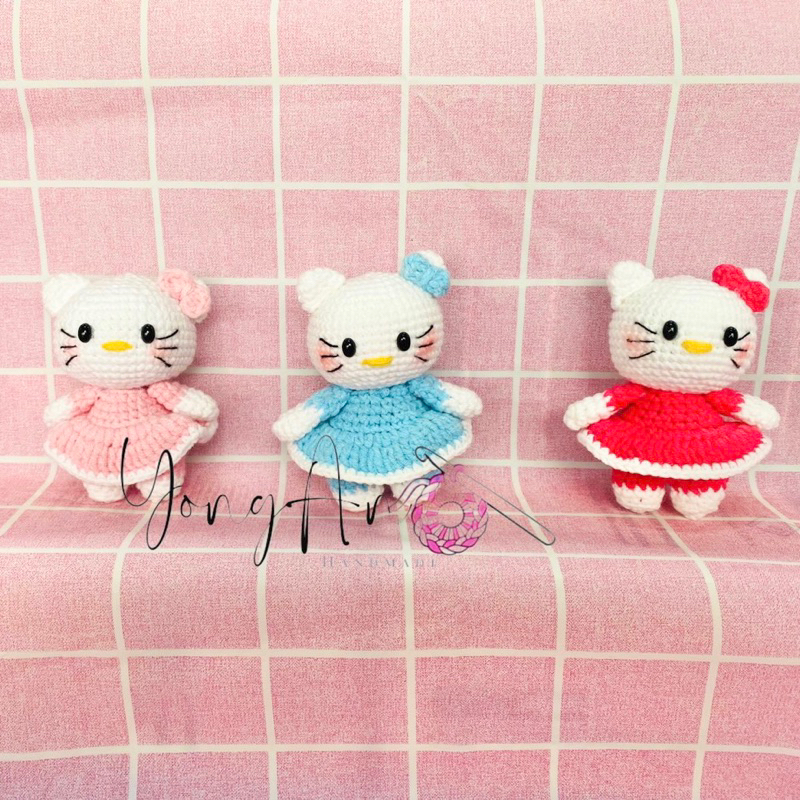 móc khoá mèo Hello Kitty