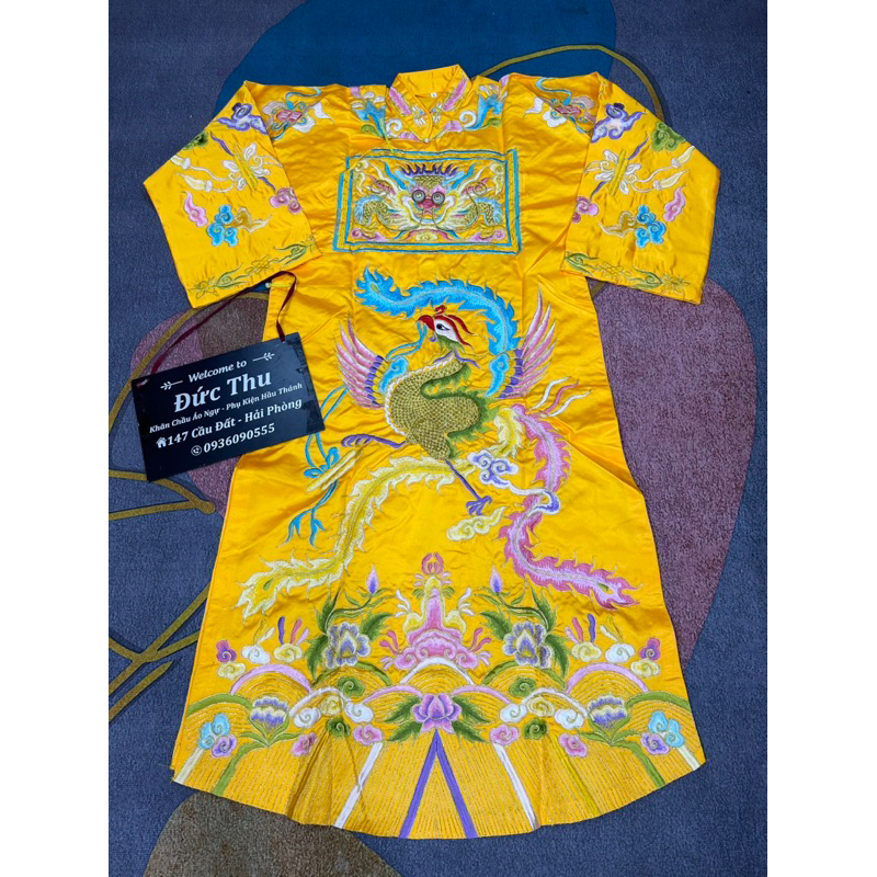 Áo hầu Nhà Trần , Vương Cô vải phi thêu Rồng - Trang phục hầu đồng