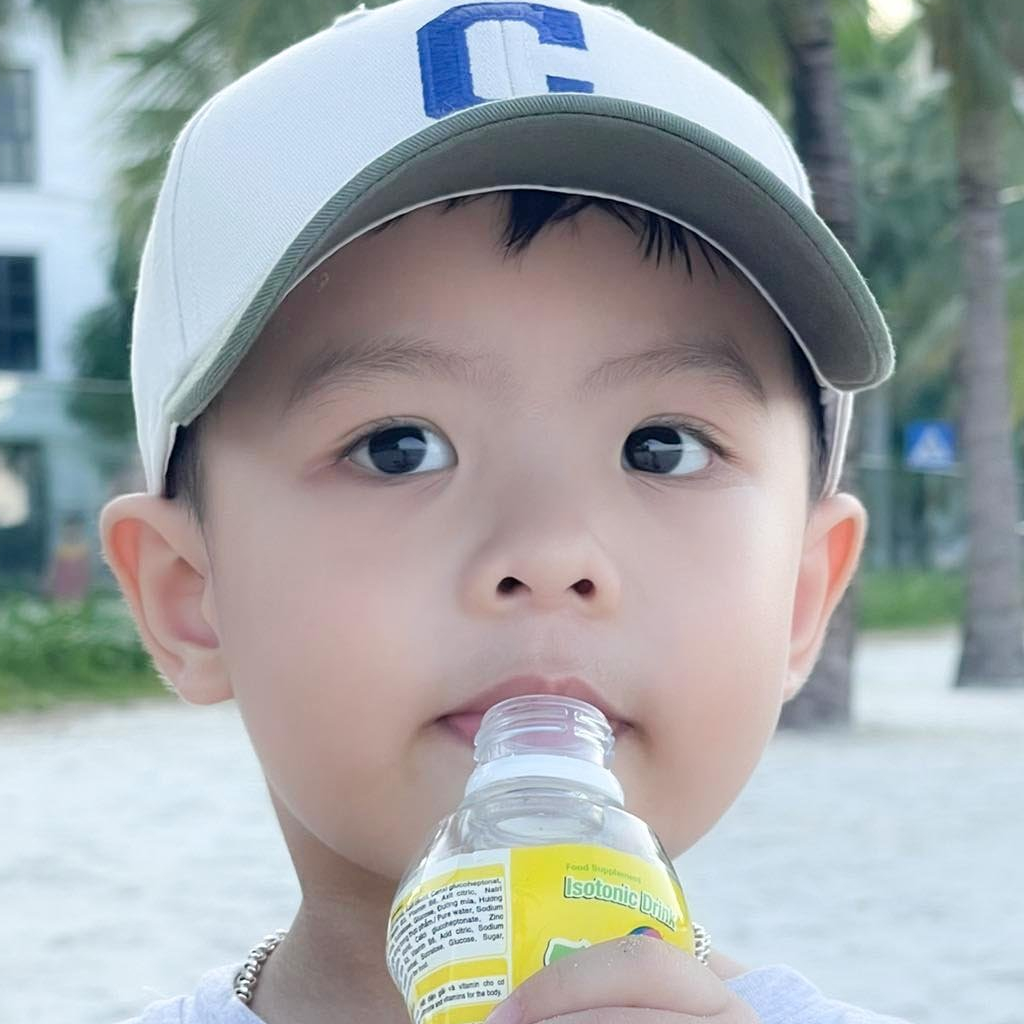 Mũ lưỡi trai NY be chú vịt donald cho trẻ, nón kết hàng chất lượng cao cho các bé chơi tết, đón xuân đầu năm 2024 giá rẻ