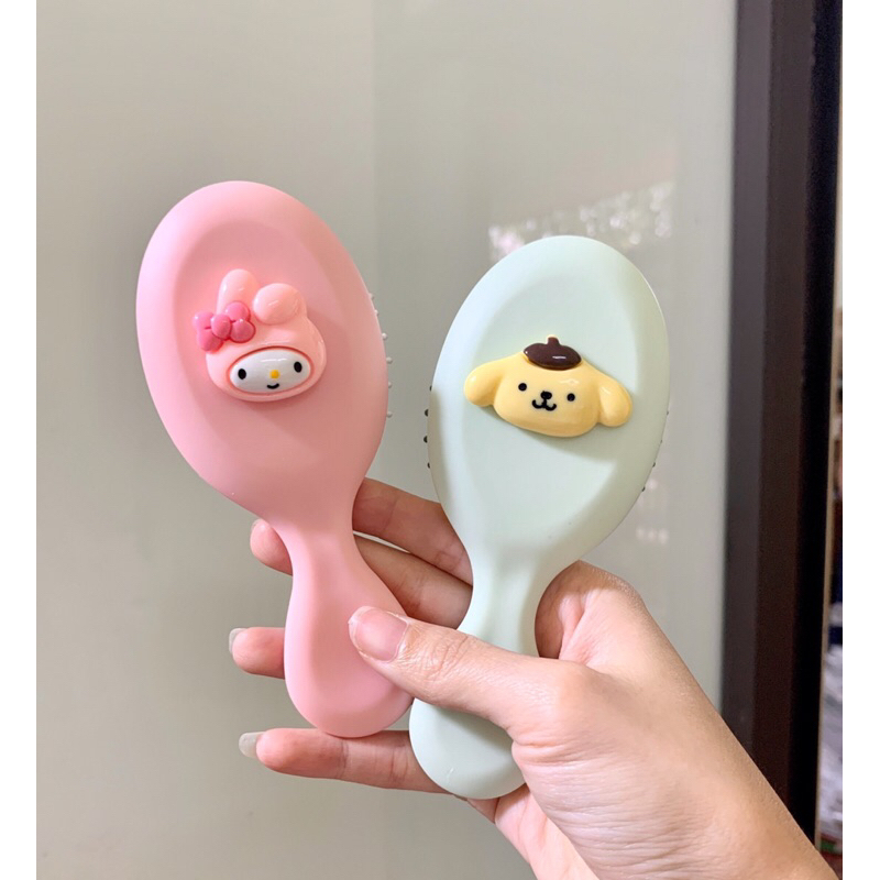 Lược massage da đầu cầm tay hoạ tiết hoạt hình dễ thương !