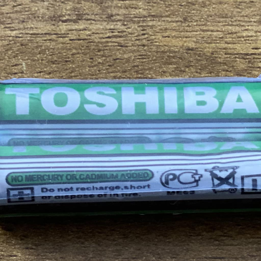 Hộp 40 viên Pin đũa AAA 1.5V Toshiba loại rẻ dùng cho điều khiển