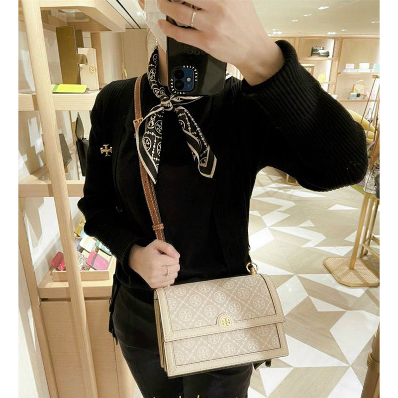 Túi Burch T Monogram Denim mượt mà
