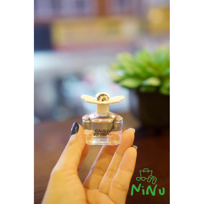Nước hoa M.arc J.acobs Daisy EDT chính hãng 4ml Fullbox