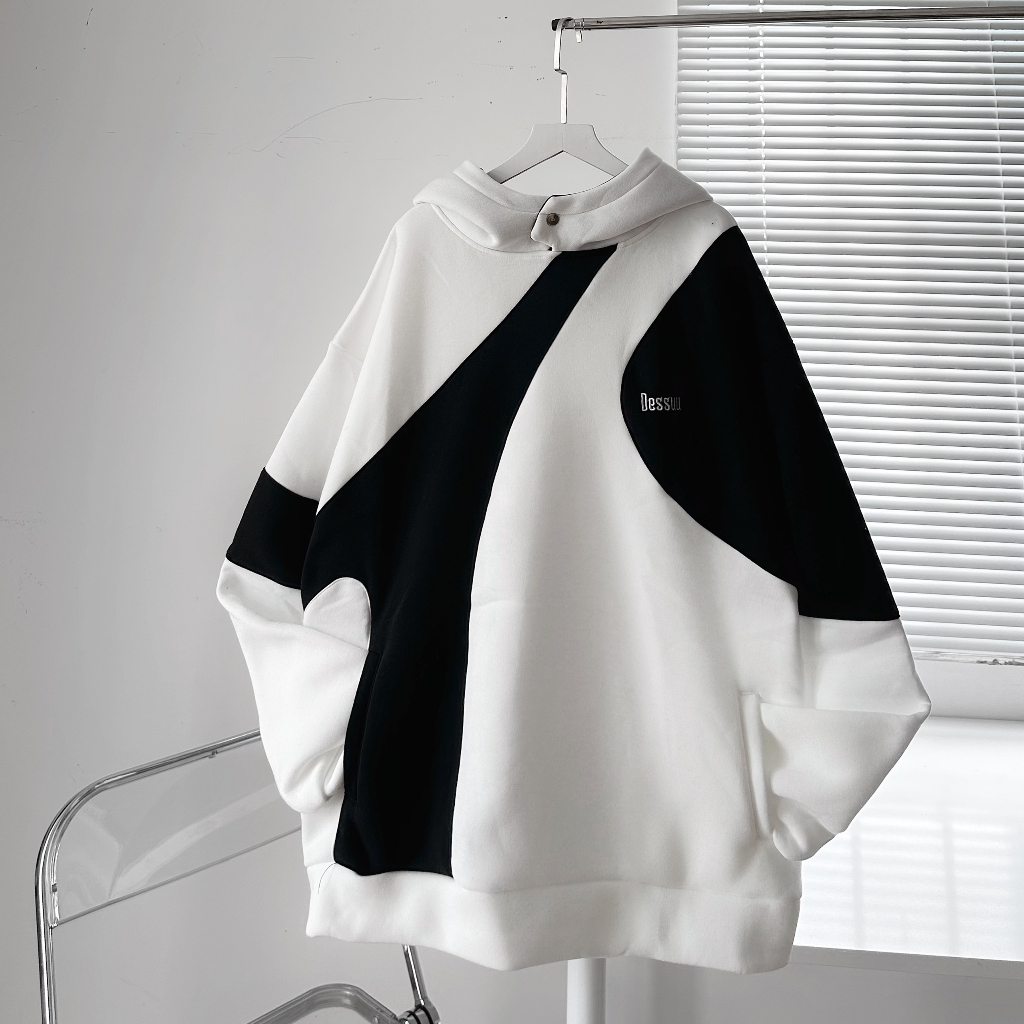 Áo khoác hoodie DESSUU nỉ bông dày dặn nút bấm trắng phối đen form rộng unisex nam nữ - Toki Store