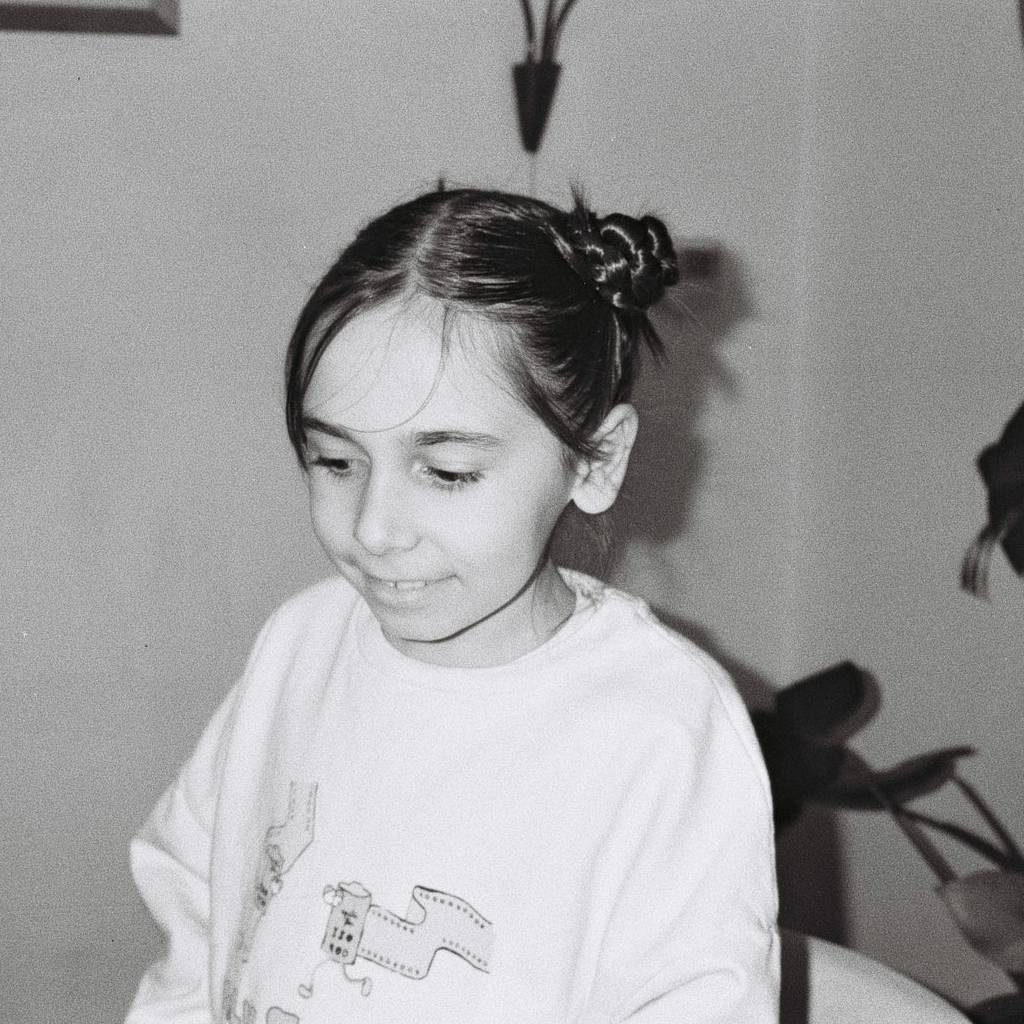 Phim Dubblefilm Daily B&W ISO 400, Đen Trắng B&W, 135/35mm x 36 Kiểu, In Date Cho Máy Chụp Ảnh Film - LIIQ Flash