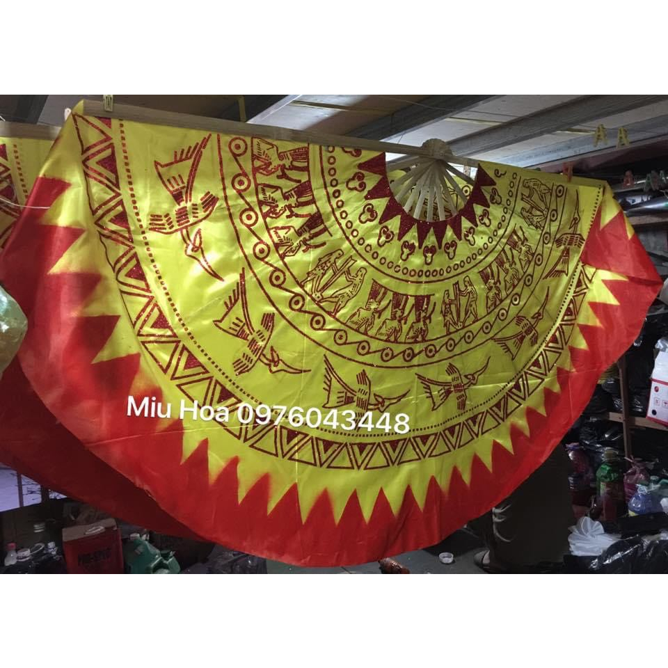 Quạt Đại múa biểu diễn nan tre