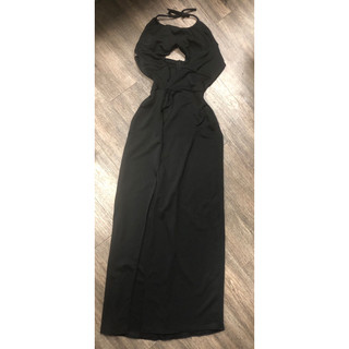 đầm yếm hở eo 45-75 kgs bigsize ( có mút ngực )