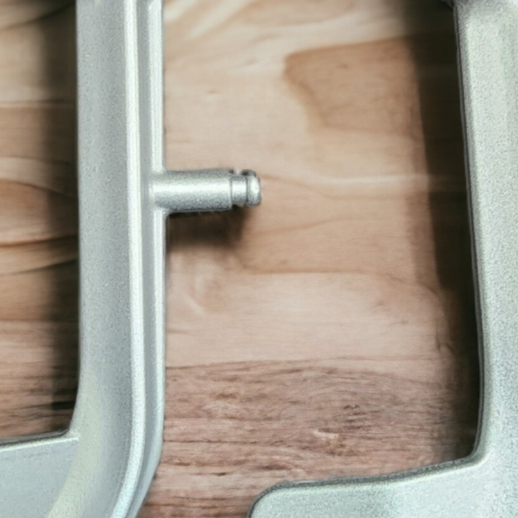 Chân chống cạnh xe Gogo Vespa mẫu mới