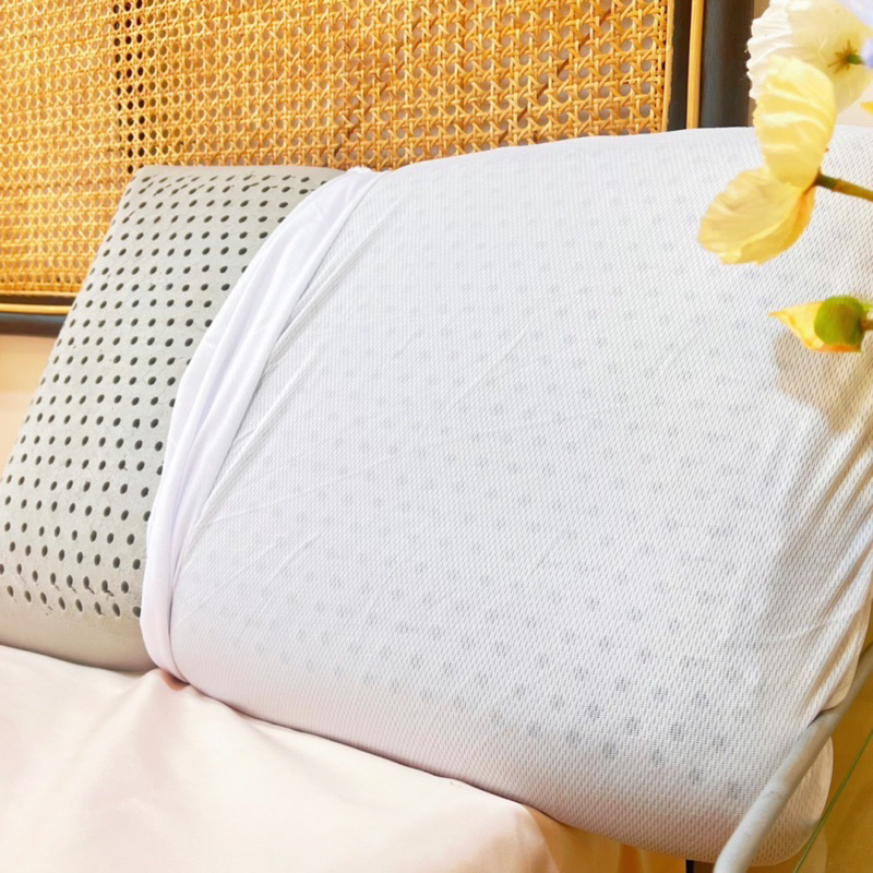 Gối cao su hình bánh mì IGUN BEDDING ruột than tre kháng khuẩn, chống tia cực tím