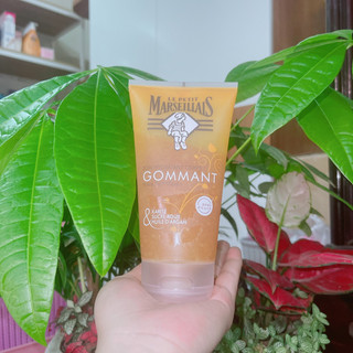 TẨY DA CHẾT LÀM SÁNG DA BODY LE PETIT MARSEILLAIS 150ML