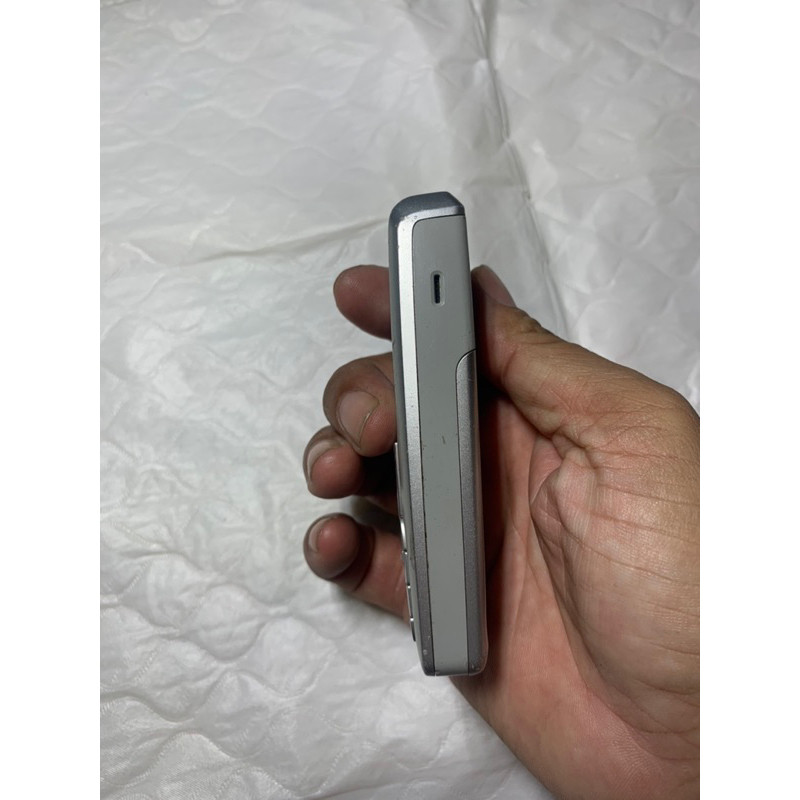 Điện thoại nokia 2310 lạ