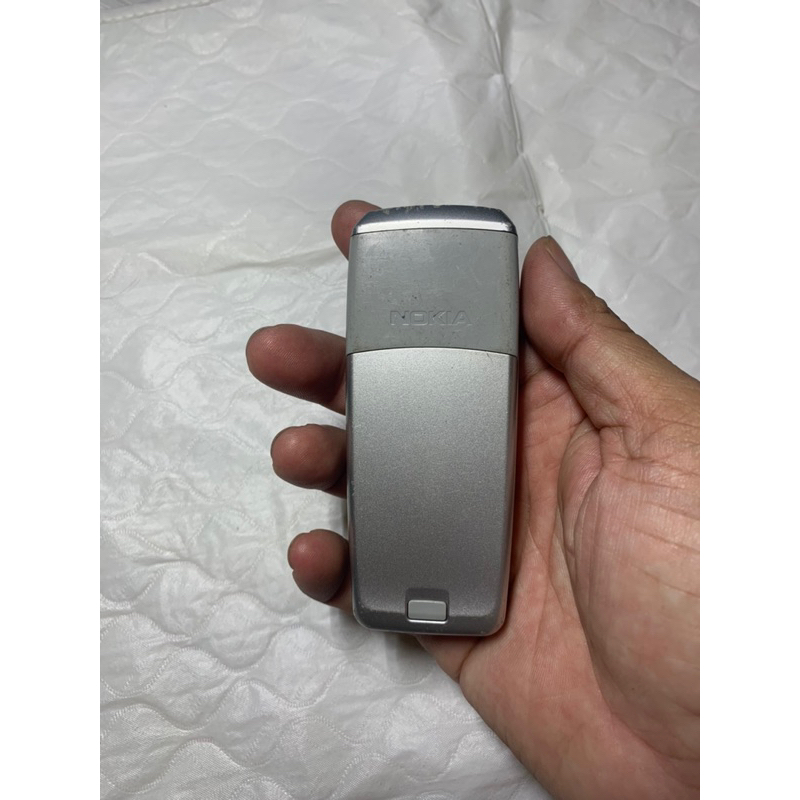 Điện thoại nokia 2310 lạ