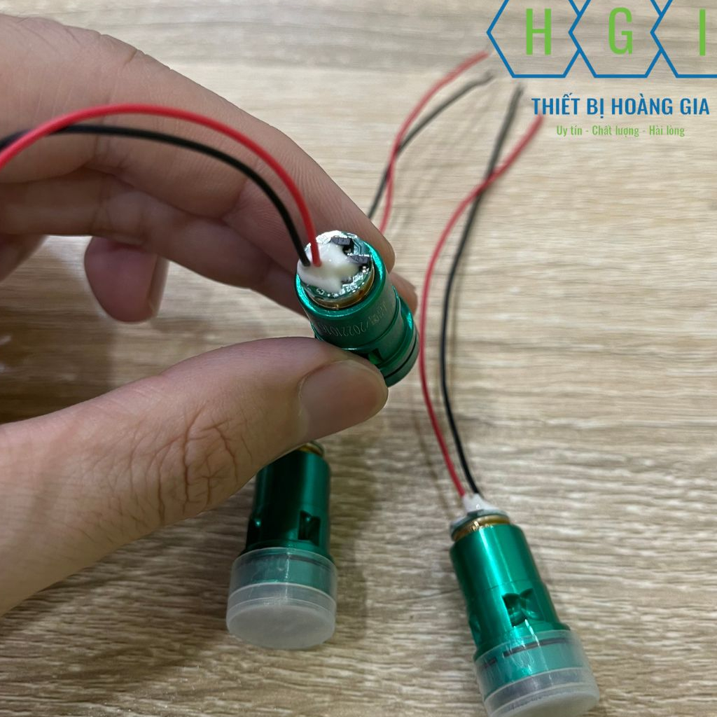 Bóng máy cân bằng laser tia xanh