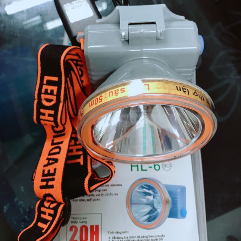 Đèn pin sạc đội đầu lặn sâu 50m.siêu sáng với 3 chế độ sáng HL6