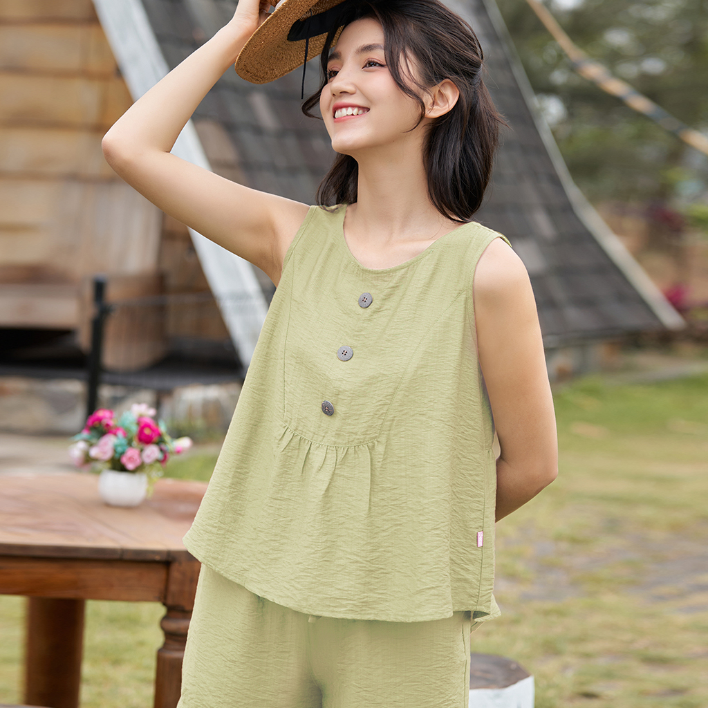 Bộ Đồ Nữ Linen SUNFLY Áo Sát Nách Quần Sooc Trẻ Trung, Tự Tin Dạo Phố SFB3006