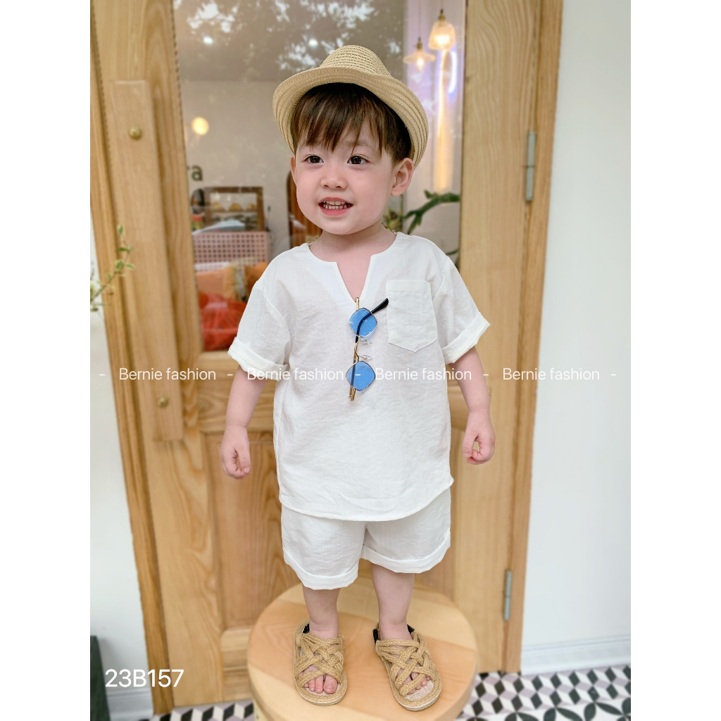 Fom to- Set bộ đũi trắng đi biển cộc tay Bernie cho bé trai bé gái