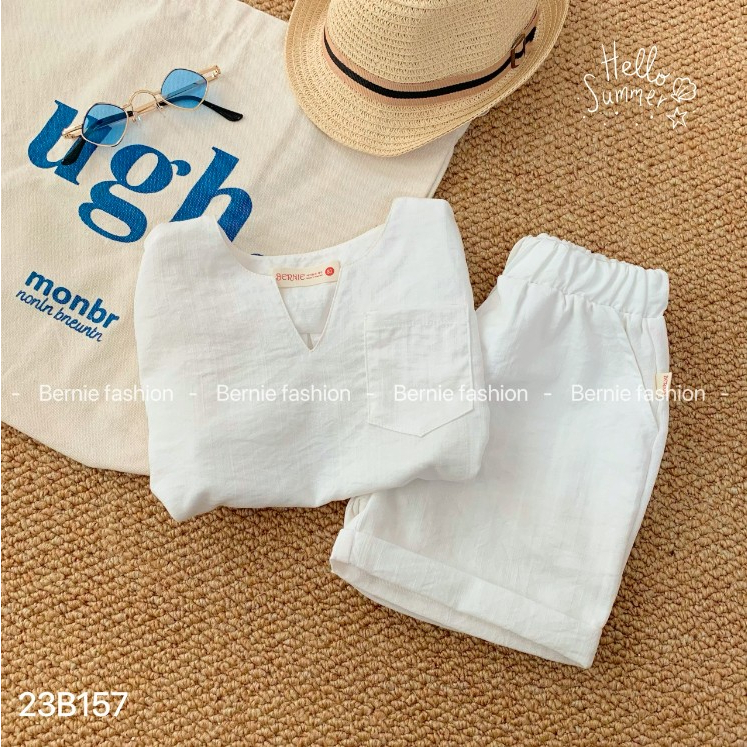 Fom to- Set bộ đũi trắng đi biển cộc tay Bernie cho bé trai bé gái