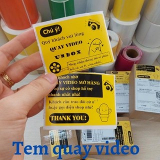 Tem dán QUAY VIDEO nhắc khách khi mở gói hàng, 50 tem màu vàng dán note quay video kích thước 7x5cm,nhận in theo yêu cầu