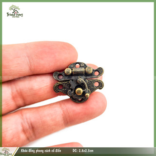Bộ khóa đồng phong cách cổ điển