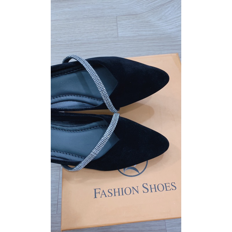 GIÀY BỆT NỮ PHỐI DÂY ĐÁ NGANG SIÊU SANG TÔN DA ÊM MỀM DÁNG ĐẸP