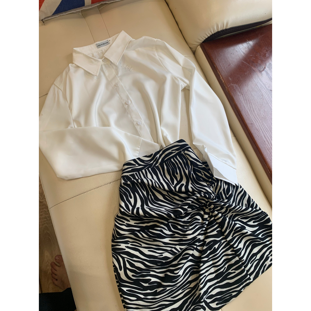 Set Áo Sơ Mi Michiha Fashion - Áo Sơ Mi Kèm Chân Váy Họa Tiết Vằn Cao Cấp Phong Cách Công Sở, Trẻ Trung Màu Đen