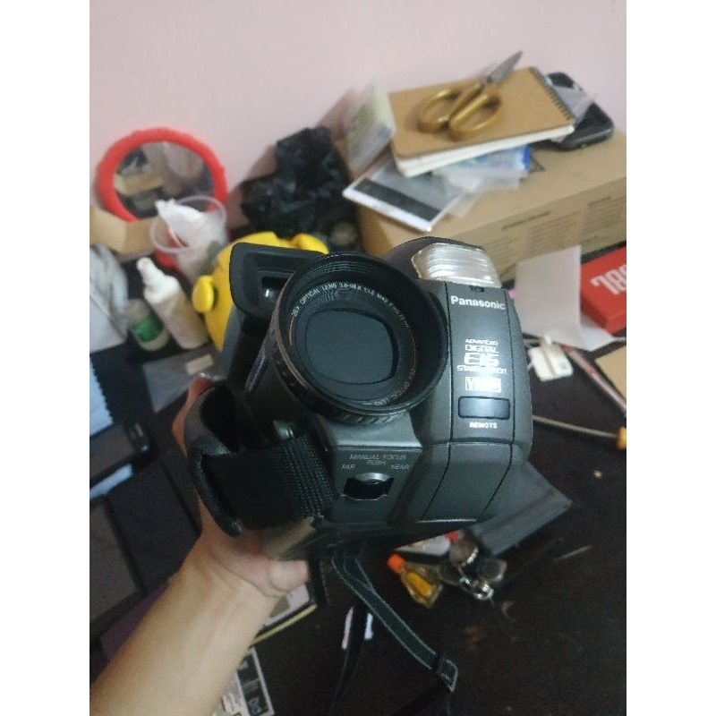 Máy quay phim panasonic PV-L750D