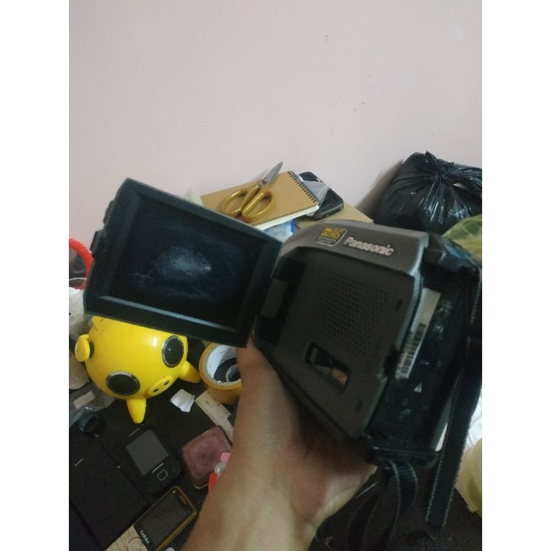 Máy quay phim panasonic PV-L750D