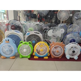 Quạt cắm điện mini để bàn, giường hình thú